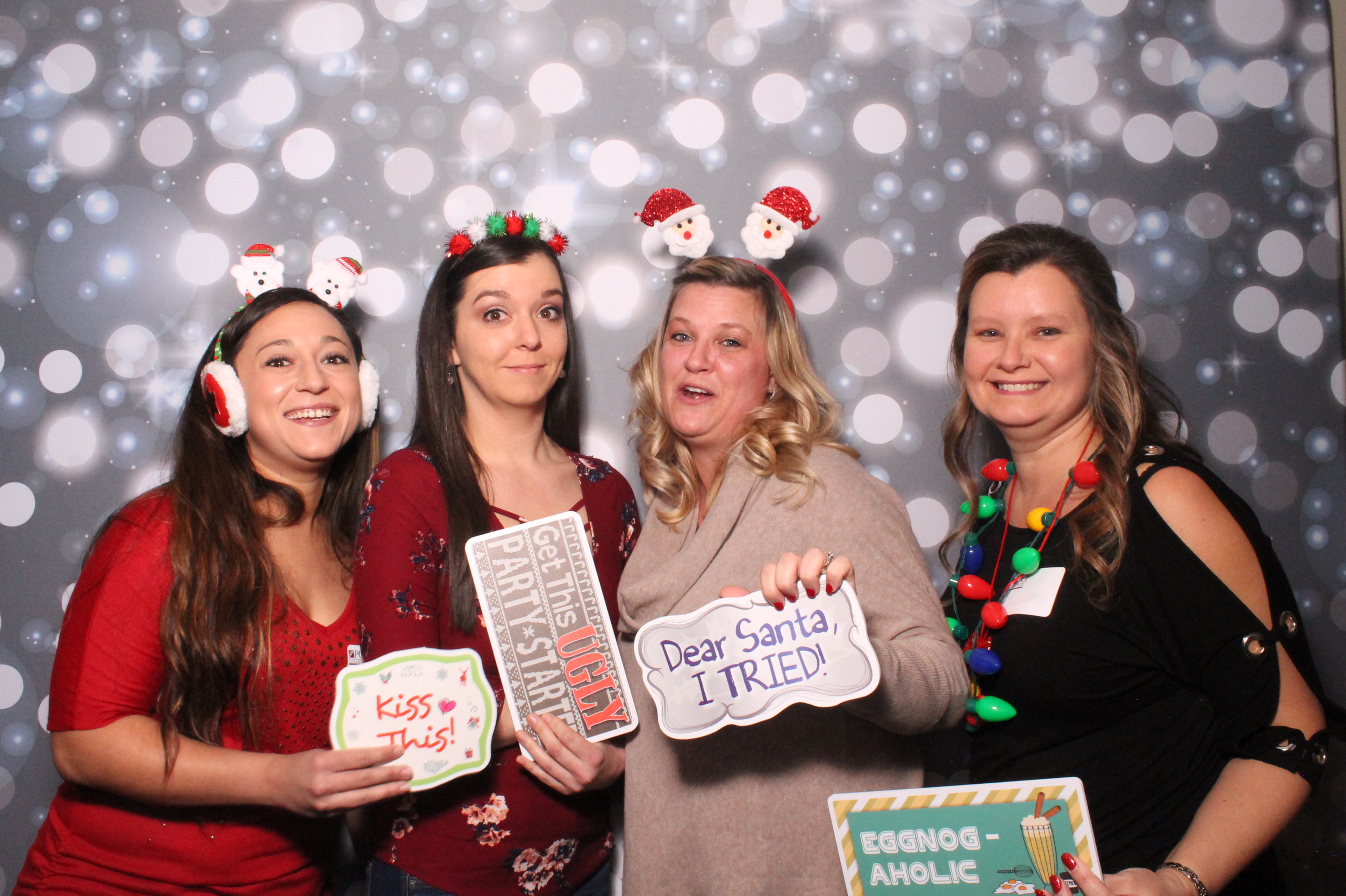 PCI Holiday Party 2018 | View more photos from the event at gallery.photoboothcincy.com/u/PhotoBoothCincy/PCI-Holiday-Party-2018